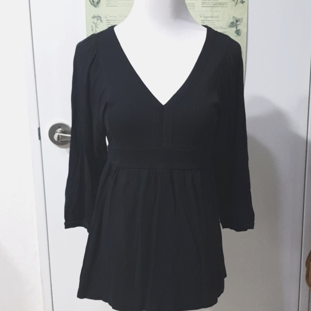 RARE! Juicy Couture V-neck top sz S pre-kohls